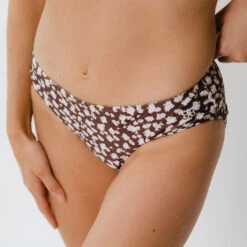 Wailea Floral Hipster Bottoms -Fashion Swimsuit 369A0012final