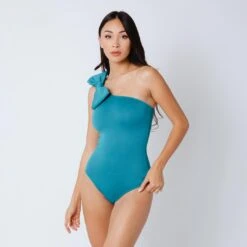 Star Struck Icon One-Piece Swimsuit -Fashion Swimsuit 369A0048finnal