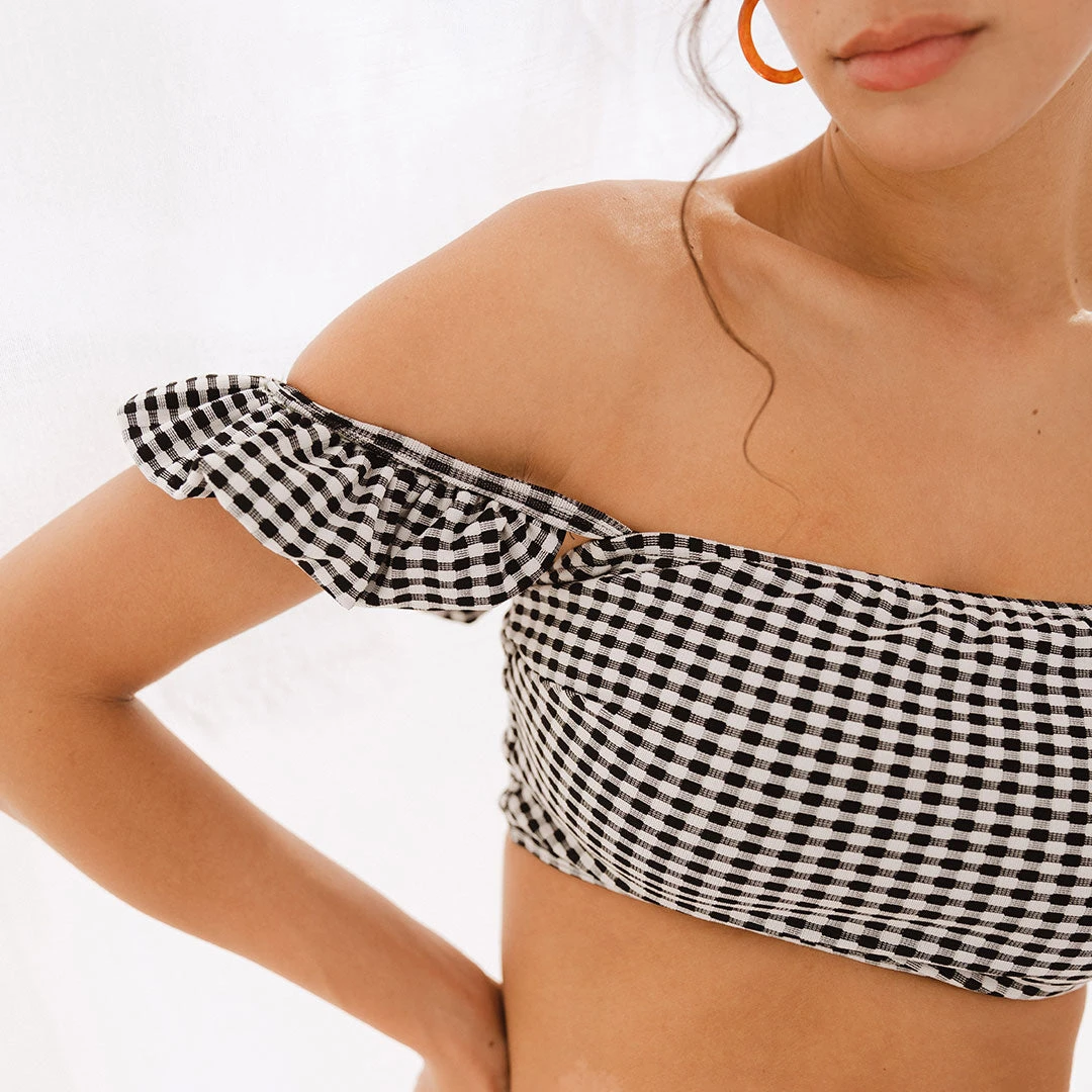 Hamptons Bella Crop, Black 3 Hamptons Bella Crop, Black - Image 3