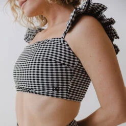 Hamptons Bella Crop, Black 23 Hamptons Bella Crop, Black -Fashion Swimsuit 369A0393