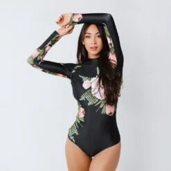 Carolina Long Sleeve Rash Guard One-Piece -Fashion Swimsuit 369A1340final