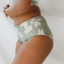 Paradise Lost High-Waisted Bottoms 6 Paradise Lost High-Waisted Bottoms -Fashion Swimsuit 369A3301final