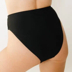 Kelsey High Cut Bottoms, Black -Fashion Swimsuit 369A4063final