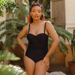 The Duchess One-Piece, Black -Fashion Swimsuit 369A4646final