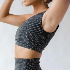 Midnight Dash Icon Swim Crop -Fashion Swimsuit 369A5858