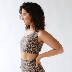 Pursuit Icon Swim Crop 19 Pursuit Icon Swim Crop -Fashion Swimsuit 369A8063