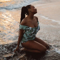 The Palm Off Shoulder One-Piece -Fashion Swimsuit 369A8396final