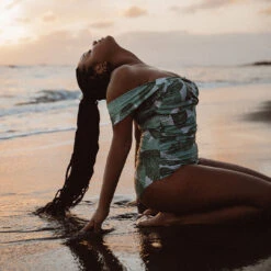 The Palm Off Shoulder One-Piece -Fashion Swimsuit 369A8436final