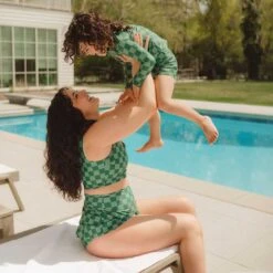 Mini Rash Guard And Shorts Set, Green Check -Fashion Swimsuit 369A8918final