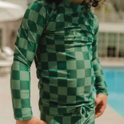 Mini Rash Guard And Shorts Set, Green Check -Fashion Swimsuit 369A8959final