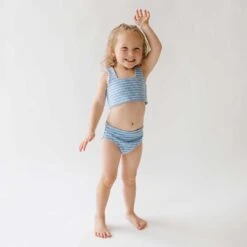 Mini Olivia Two-Piece Set, Bluebell 14 Mini Olivia Two-Piece Set, Bluebell -Fashion Swimsuit 369A9647final c4f0361e 805a 4e3b a295 499731e6f95e