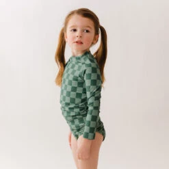 Mini Rash Guard Two-Piece Set, Green Check -Fashion Swimsuit 369A9994finnal