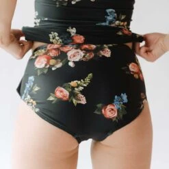 Simone Bottoms, Rose Black -Fashion Swimsuit DSC03619final 9fb1a6d7 011d 4712 9084 6d538f2ecef7